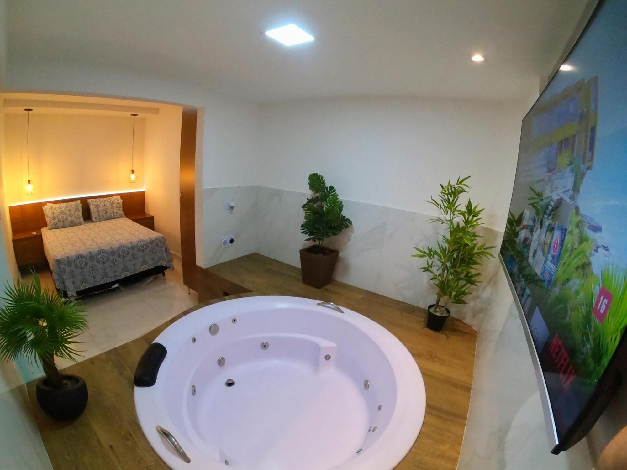 Th 101 - Flat Com Banheira De Hidromassagem Apartment Говернадор Валадарес Екстериор снимка