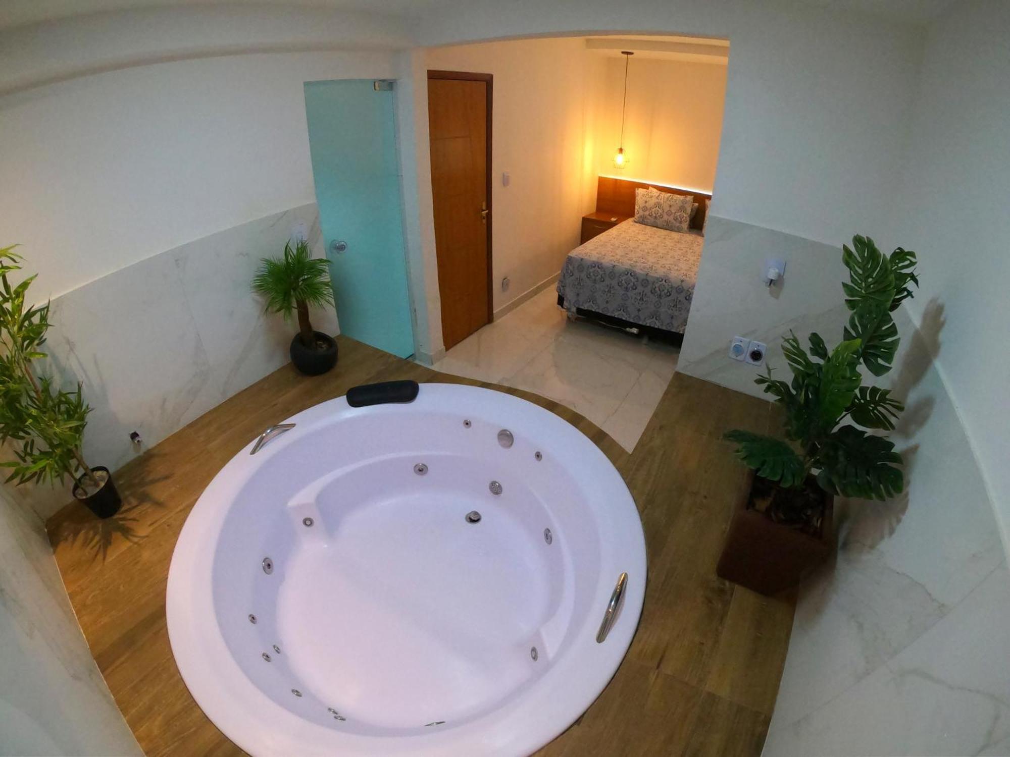 Th 101 - Flat Com Banheira De Hidromassagem Apartment Говернадор Валадарес Екстериор снимка